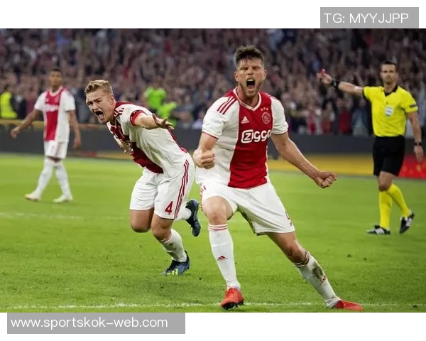 阿贾克斯惨遭0-6大败球员坦言不配称为阿贾克斯应退票给球迷